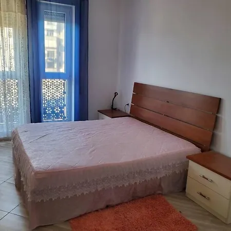 Apartman Cozy & Sunny Not Far From Center